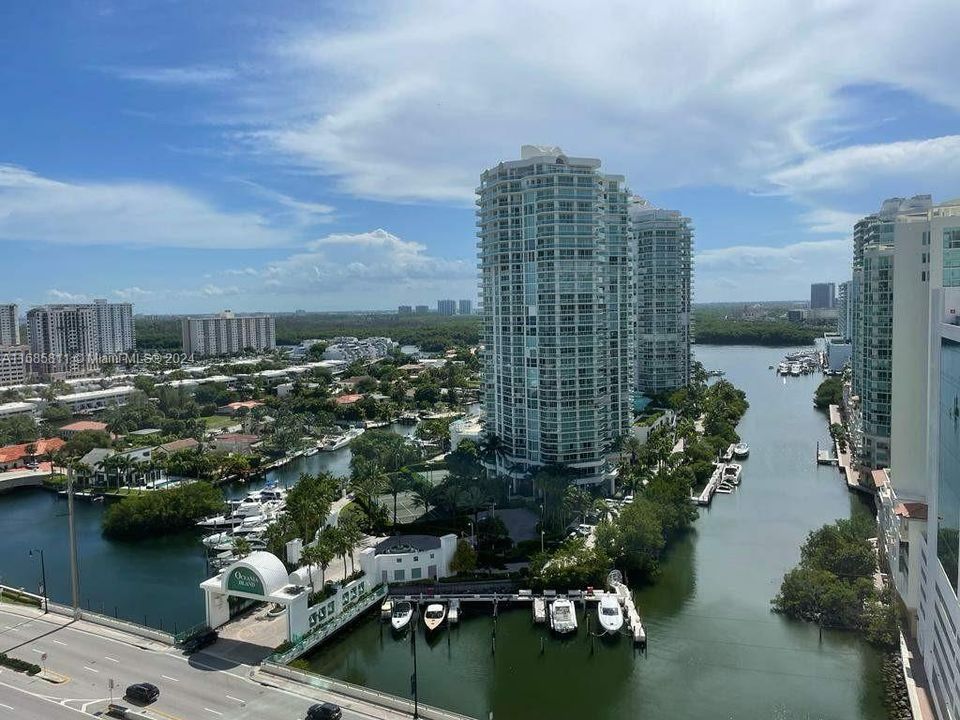 Balcony West intercoastal and City View 180 deg.