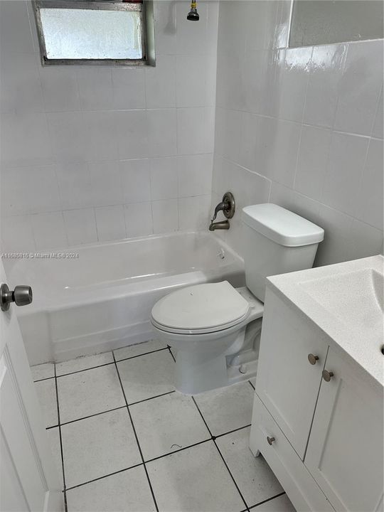 For Rent: $1,800 (2 beds, 1 baths, 629 Square Feet)