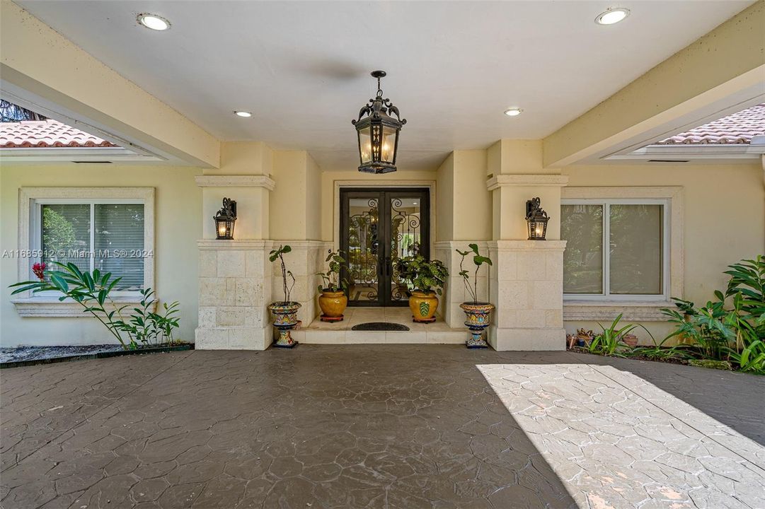 For Sale: $5,250,000 (7 beds, 6 baths, 5114 Square Feet)