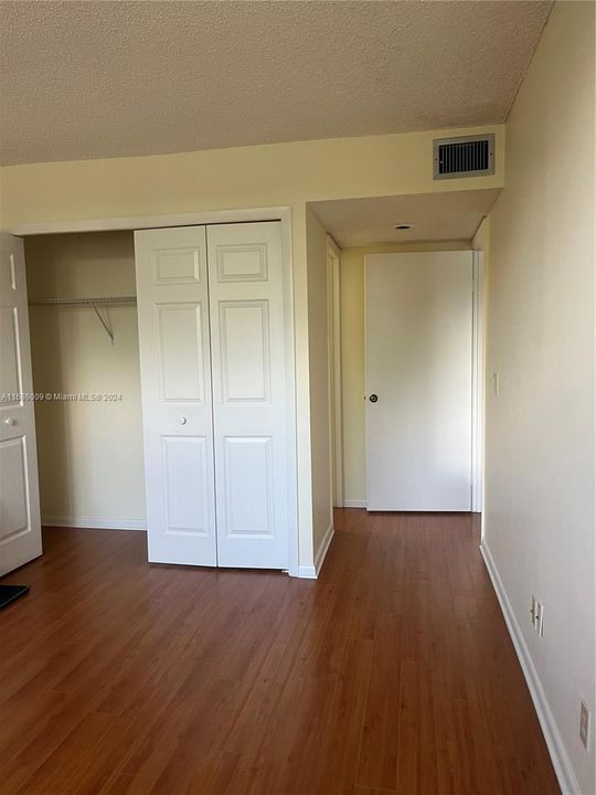 For Rent: $2,450 (2 beds, 2 baths, 1260 Square Feet)