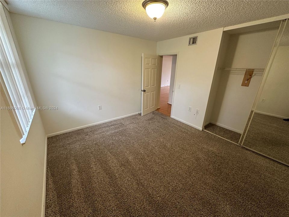 For Sale: $259,000 (2 beds, 2 baths, 1442 Square Feet)