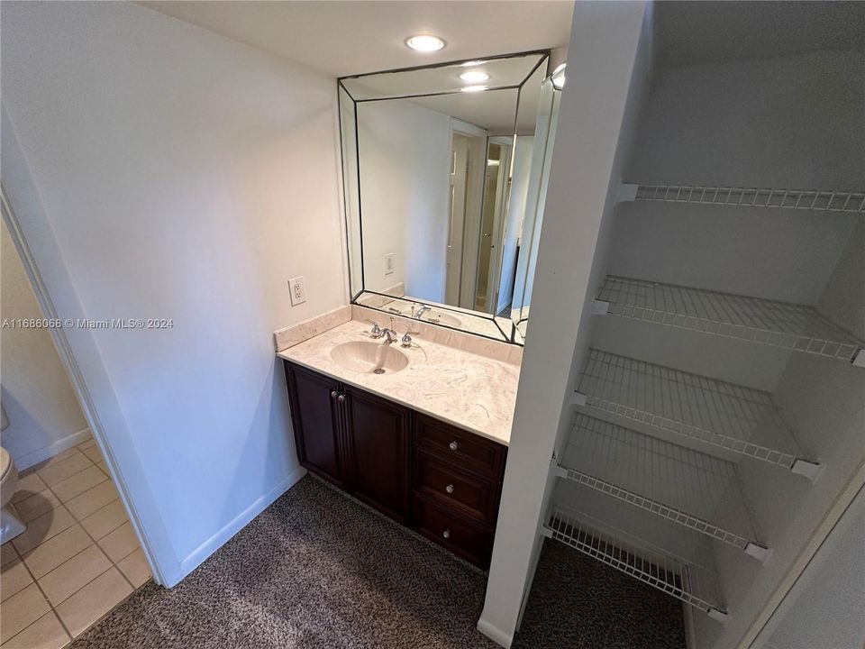 For Sale: $259,000 (2 beds, 2 baths, 1442 Square Feet)