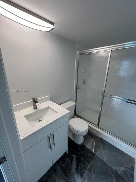 2nd Bathroom