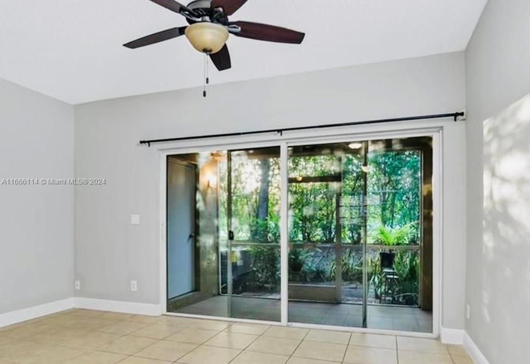 For Rent: $2,900 (2 beds, 2 baths, 1024 Square Feet)