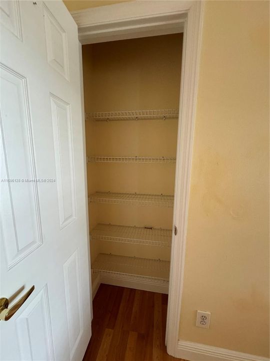 2nd bedroom linen closet