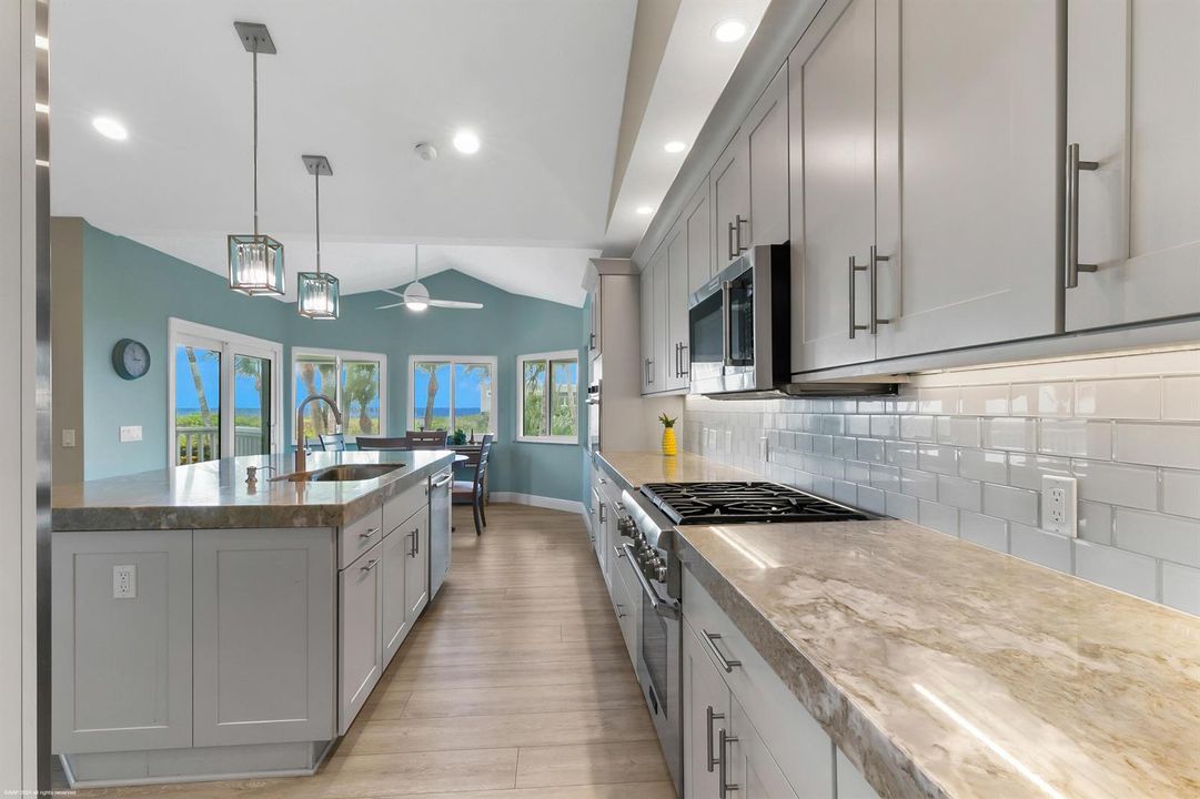 162 North Beach Rd 032