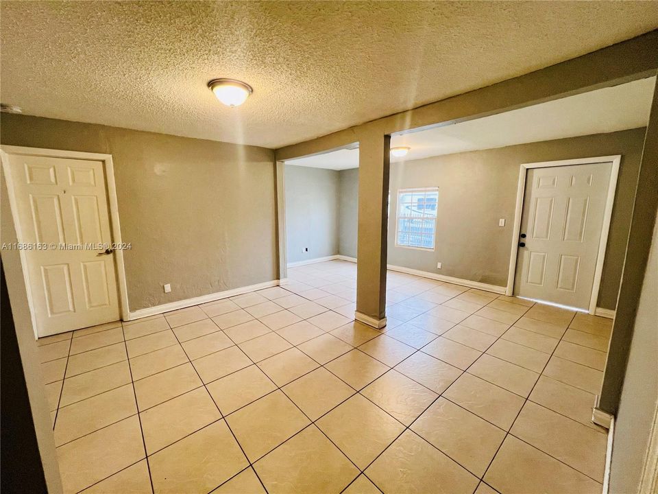 For Rent: $3,200 (3 beds, 2 baths, 1248 Square Feet)