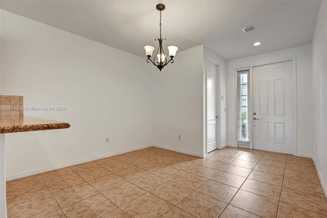 For Rent: $3,350 (3 beds, 2 baths, 1841 Square Feet)