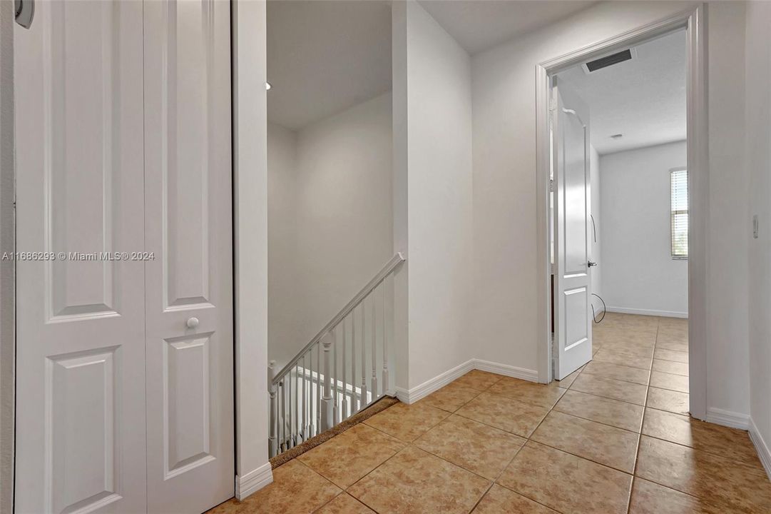 For Rent: $3,350 (3 beds, 2 baths, 1841 Square Feet)