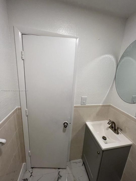 For Rent: $2,000 (1 beds, 1 baths, 0 Square Feet)