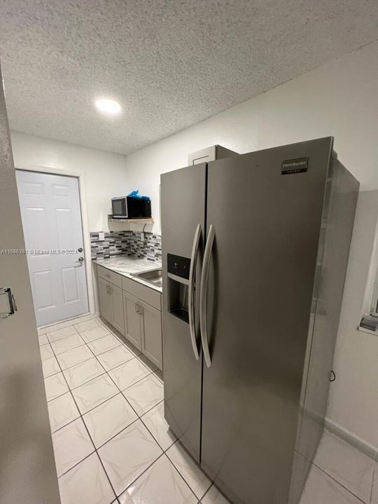 For Rent: $2,000 (1 beds, 1 baths, 0 Square Feet)