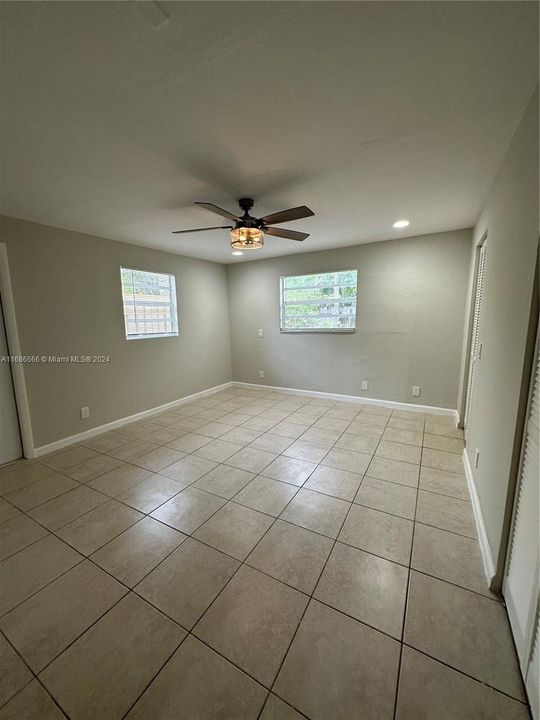 For Rent: $2,750 (3 beds, 2 baths, 1978 Square Feet)