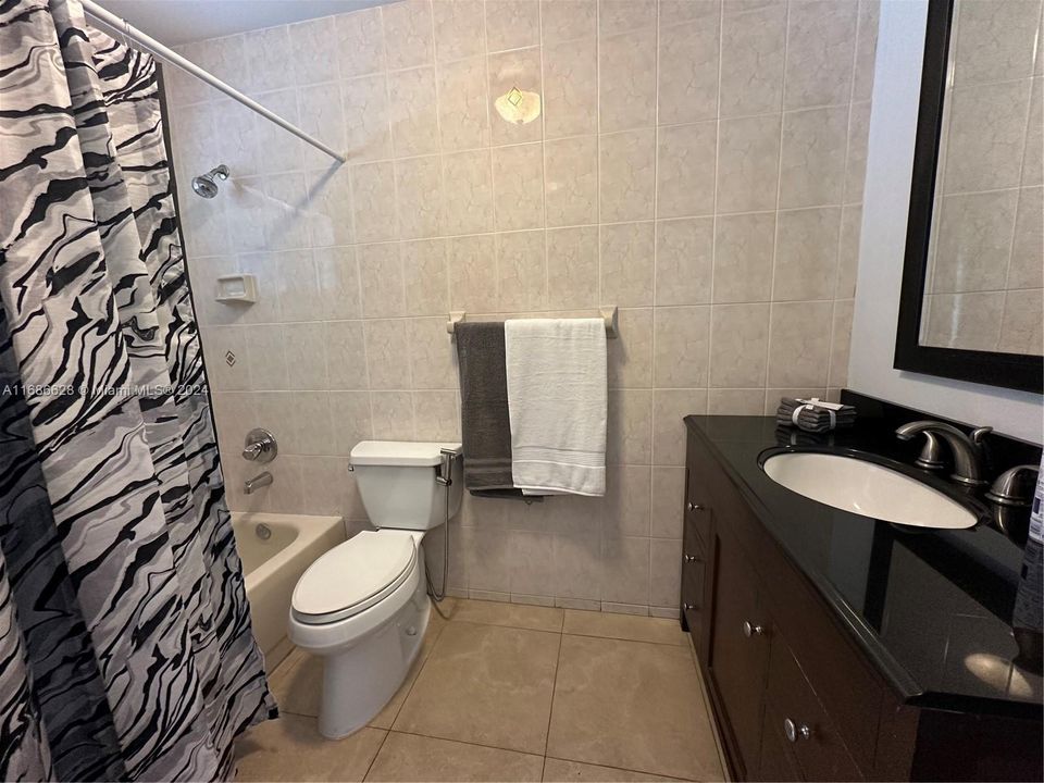 For Sale: $367,500 (2 beds, 2 baths, 1080 Square Feet)