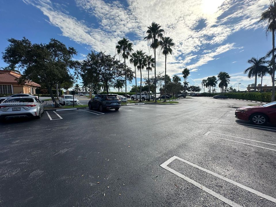 For Sale: $699,000 (3 beds, 2 baths, 2054 Square Feet)