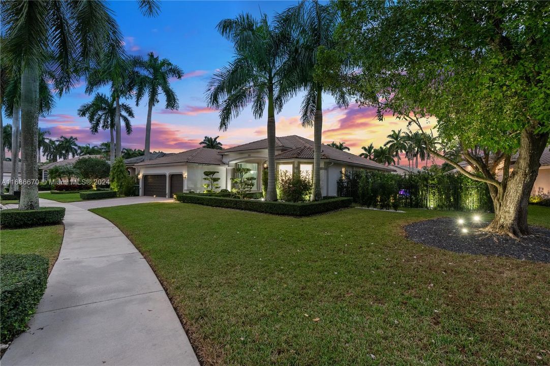 For Sale: $2,050,000 (4 beds, 3 baths, 2836 Square Feet)