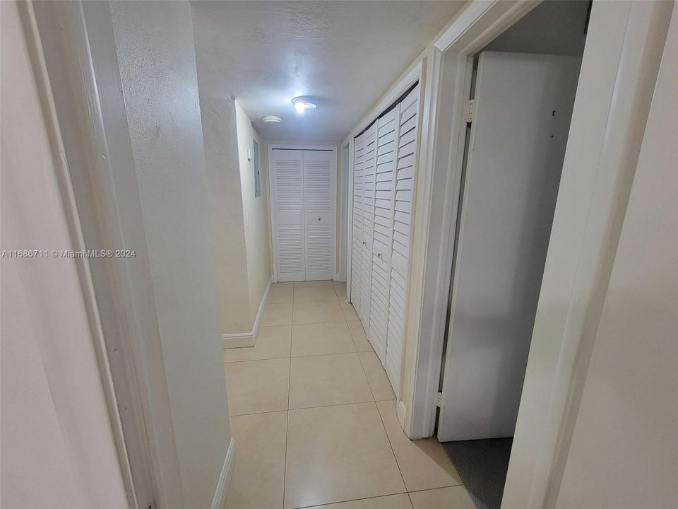 En Venta: $235,000 (2 camas, 1 baños, 880 Pies cuadrados)