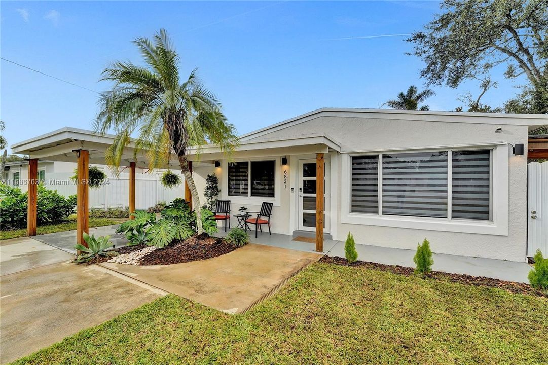 For Sale: $529,900 (3 beds, 2 baths, 1025 Square Feet)