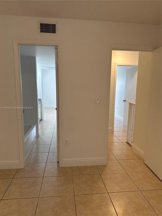 For Rent: $2,200 (2 beds, 1 baths, 1024 Square Feet)