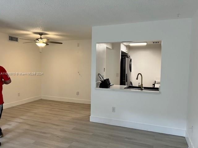 For Rent: $2,450 (2 beds, 2 baths, 752 Square Feet)