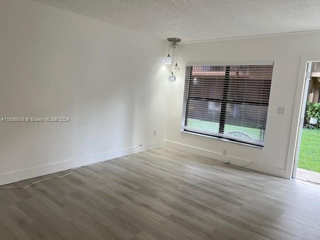 For Rent: $2,450 (2 beds, 2 baths, 752 Square Feet)