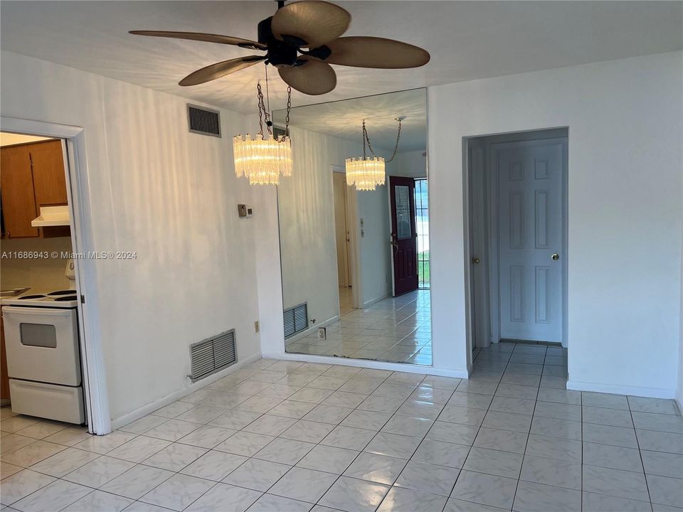 For Rent: $1,500 (1 beds, 1 baths, 544 Square Feet)