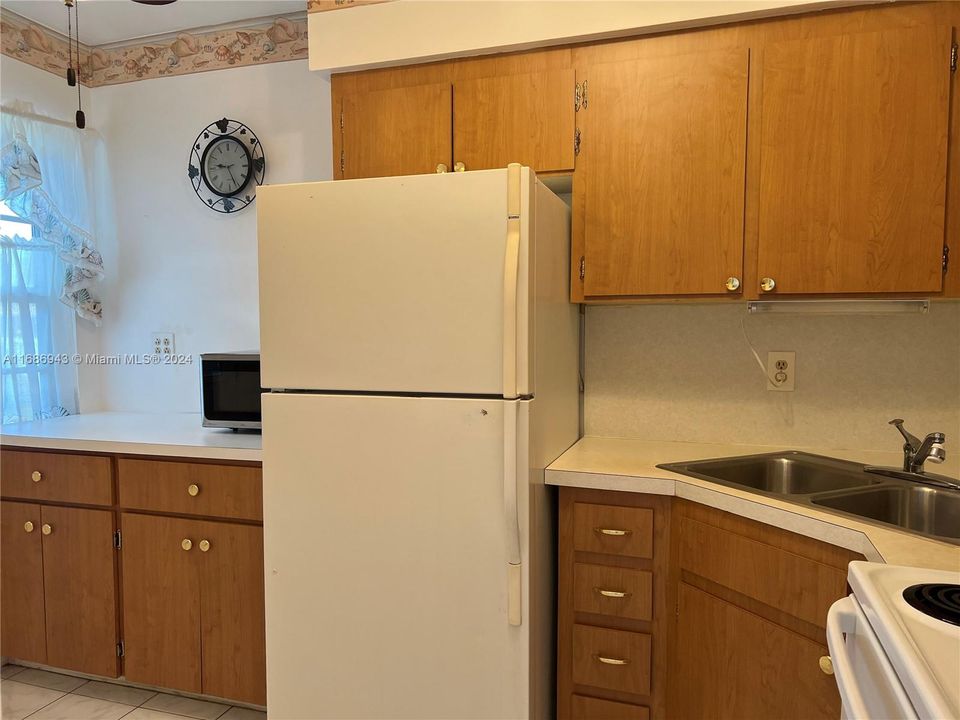 For Rent: $1,500 (1 beds, 1 baths, 544 Square Feet)