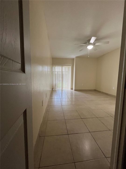 For Rent: $3,300 (3 beds, 2 baths, 1252 Square Feet)