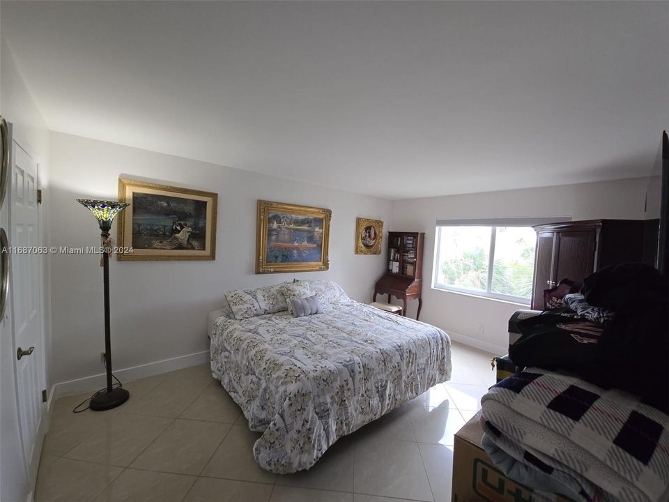 En Venta: $350,000 (2 camas, 2 baños, 1099 Pies cuadrados)