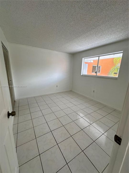 For Rent: $2,300 (2 beds, 2 baths, 840 Square Feet)