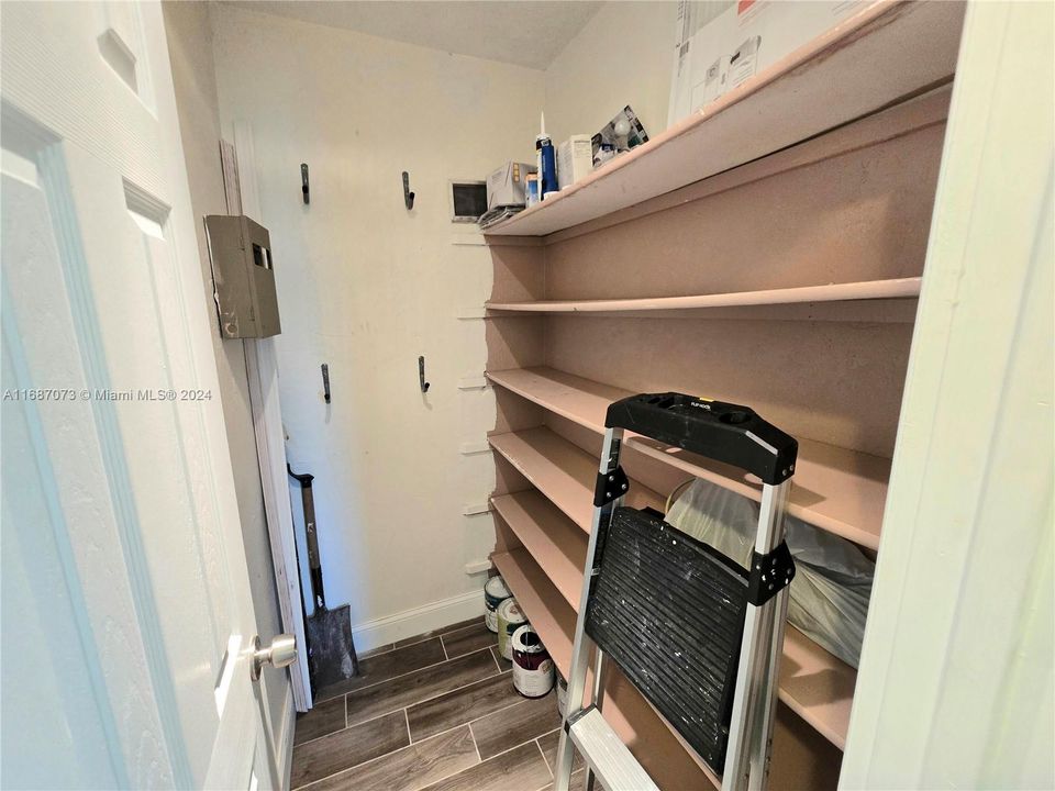 В аренду: $3,500 (3 спален, 2 ванн, 1384 Квадратных фут)