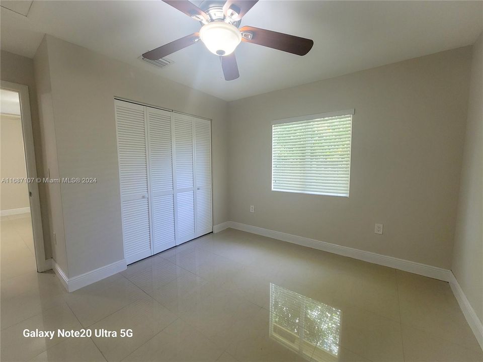 Active With Contract: $2,500 (2 beds, 1 baths, 784 Square Feet)