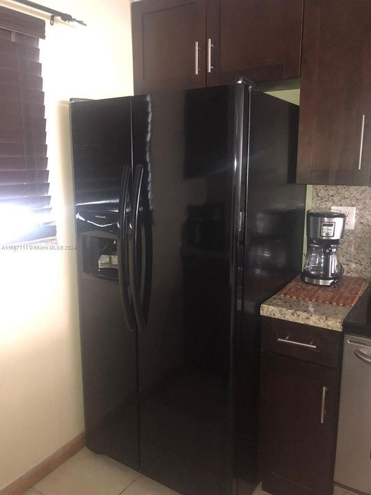 For Rent: $1,700 (1 beds, 1 baths, 625 Square Feet)