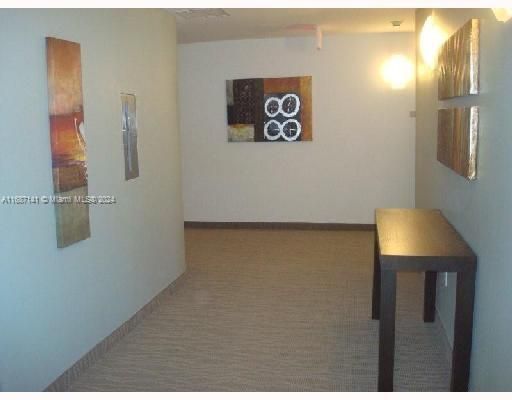 For Rent: $3,950 (2 beds, 2 baths, 1100 Square Feet)