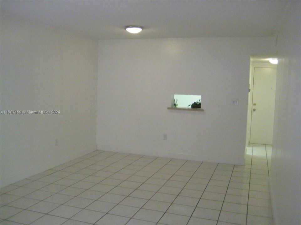 For Rent: $2,250 (2 beds, 2 baths, 996 Square Feet)