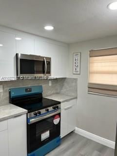 For Rent: $2,000 (1 beds, 1 baths, 997 Square Feet)