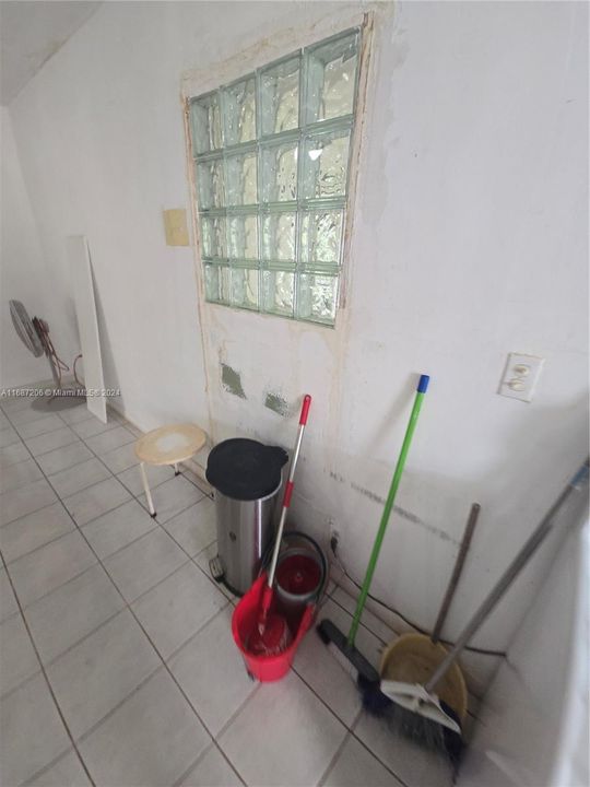 Activo con contrato: $595,000 (3 camas, 4 baños, 1804 Pies cuadrados)