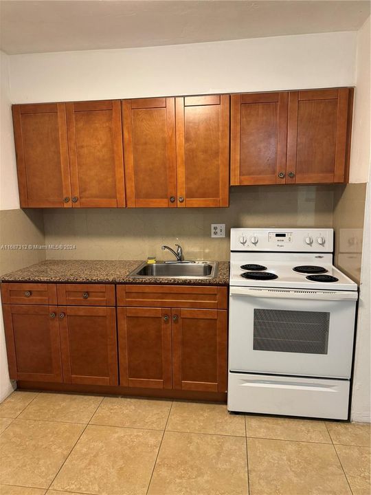 For Rent: $1,200 (0 beds, 1 baths, 5381 Square Feet)