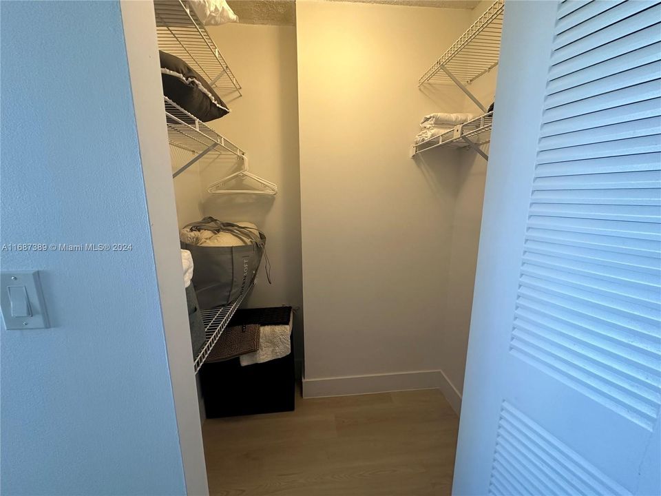 For Rent: $3,500 (1 beds, 1 baths, 640 Square Feet)