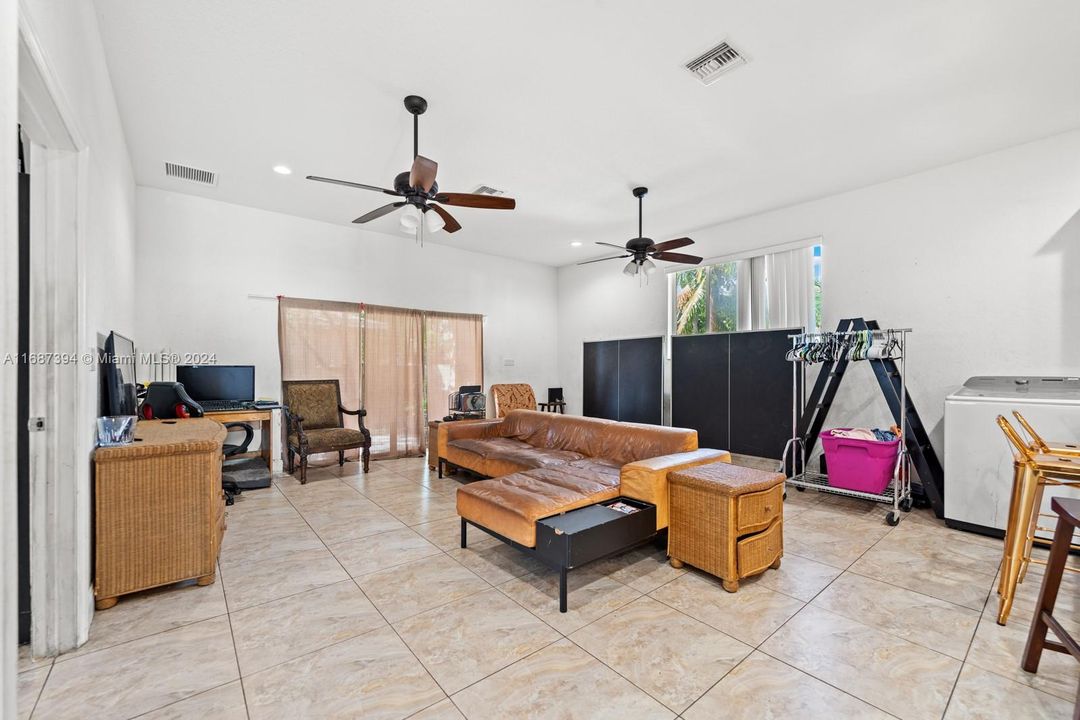 For Sale: $649,000 (3 beds, 2 baths, 1730 Square Feet)