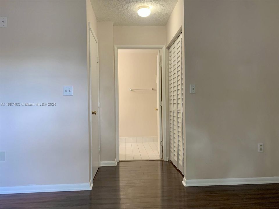 For Rent: $2,600 (3 beds, 2 baths, 1120 Square Feet)