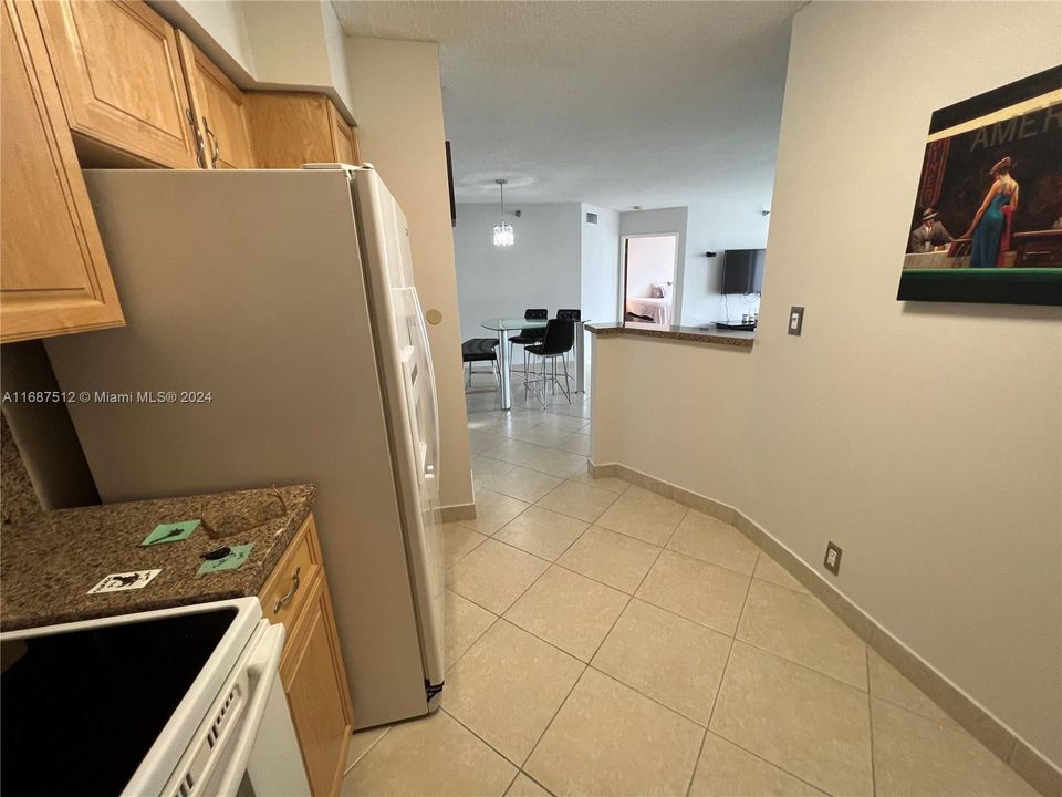 For Rent: $2,900 (2 beds, 2 baths, 1181 Square Feet)