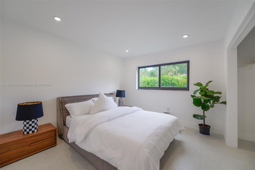 For Sale: $1,390,000 (4 beds, 2 baths, 1955 Square Feet)