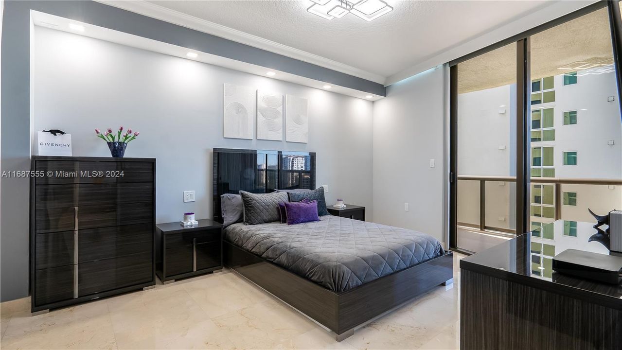 Generous King Size Bedroom