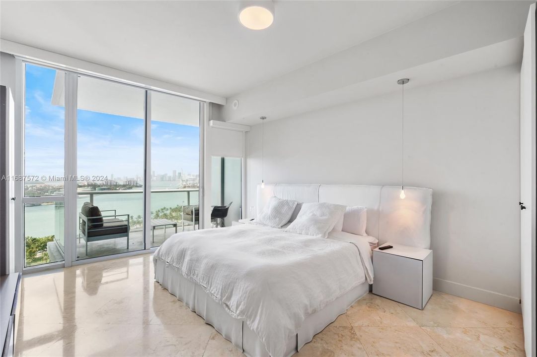 For Sale: $3,800,000 (1 beds, 1 baths, 1365 Square Feet)