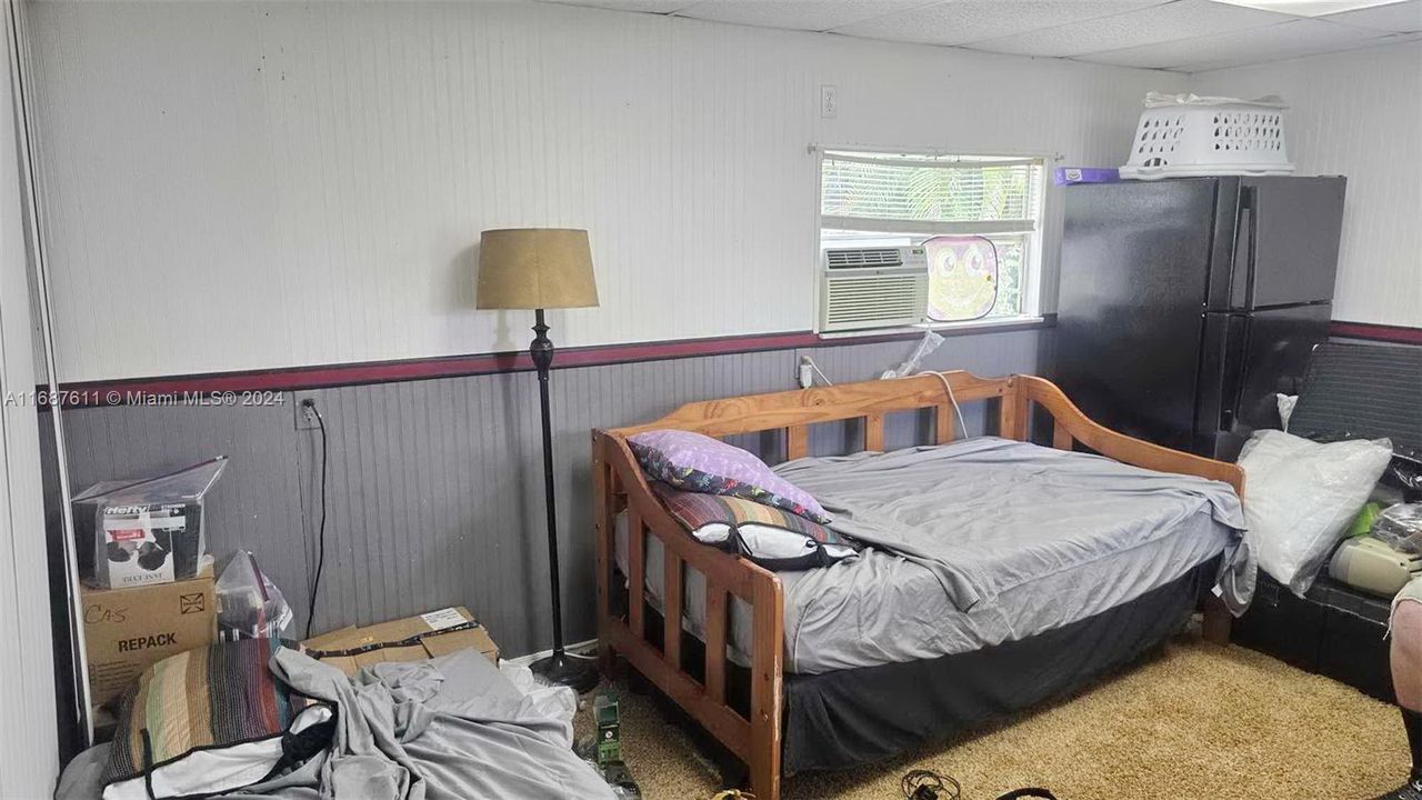 Vendido Recientemente: $285,000 (2 camas, 2 baños, 1102 Pies cuadrados)