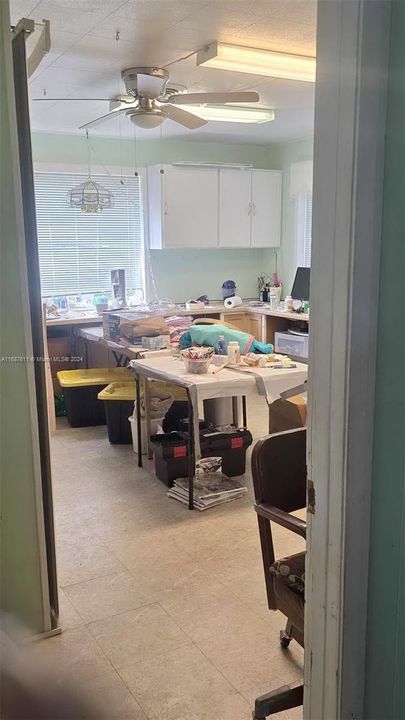 Vendido Recientemente: $285,000 (2 camas, 2 baños, 1102 Pies cuadrados)