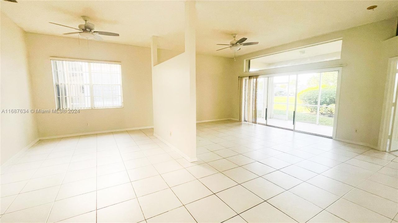 For Rent: $2,975 (3 beds, 2 baths, 1812 Square Feet)