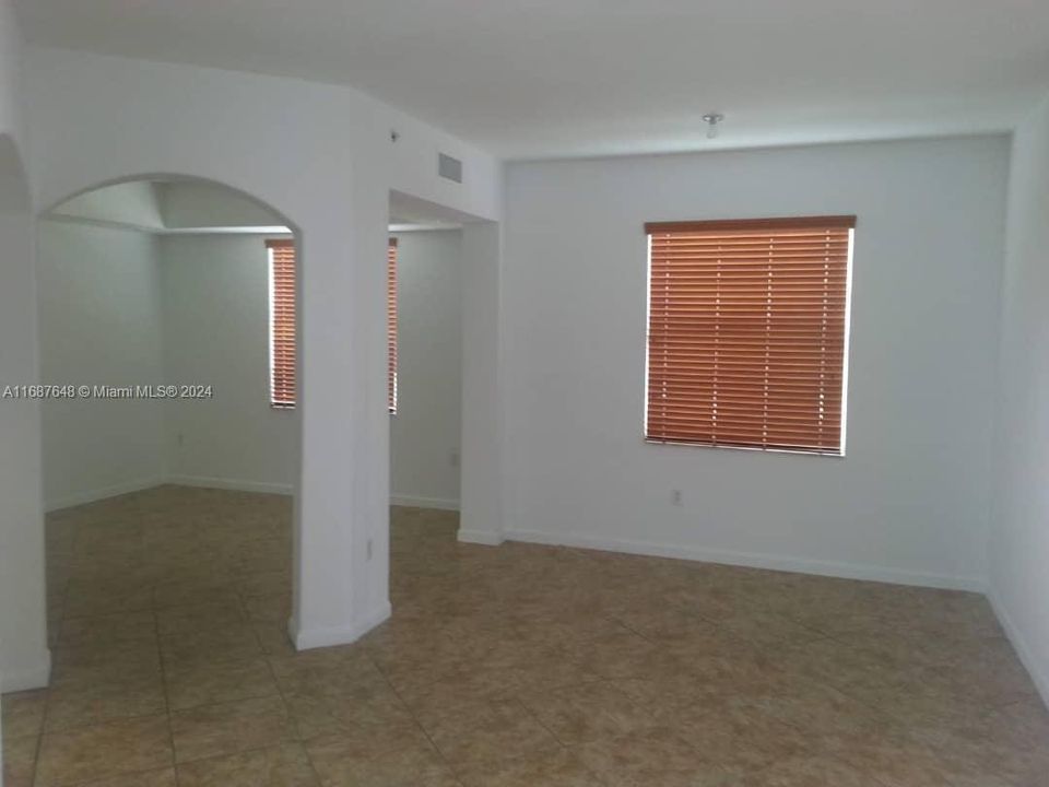 For Rent: $3,000 (3 beds, 2 baths, 1435 Square Feet)