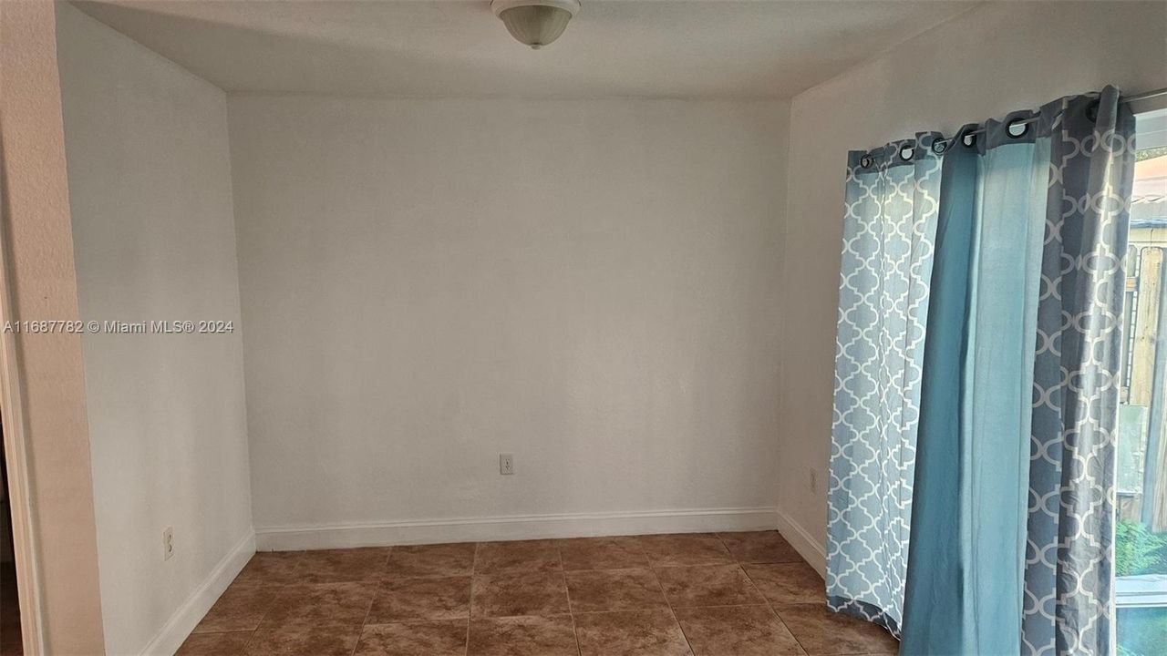 For Rent: $2,500 (2 beds, 2 baths, 1150 Square Feet)