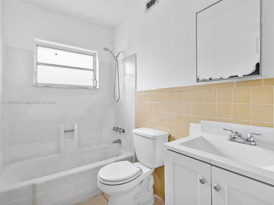 For Sale: $375,000 (3 beds, 2 baths, 1167 Square Feet)